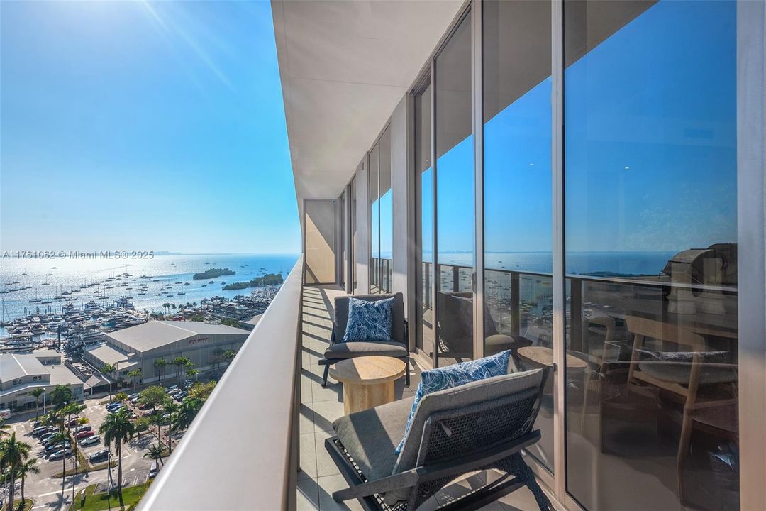 Vendido Recientemente: $2,950,000 (3 camas, 3 baños, 1662 Pies cuadrados)