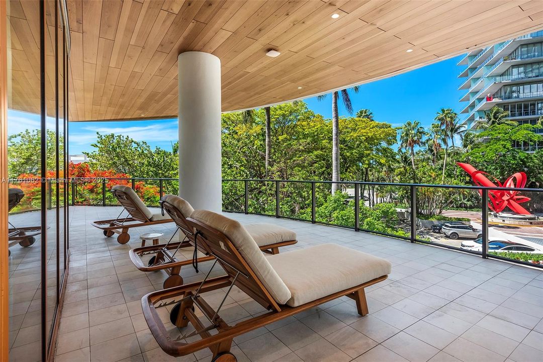 Vendido Recientemente: $2,950,000 (3 camas, 3 baños, 1662 Pies cuadrados)