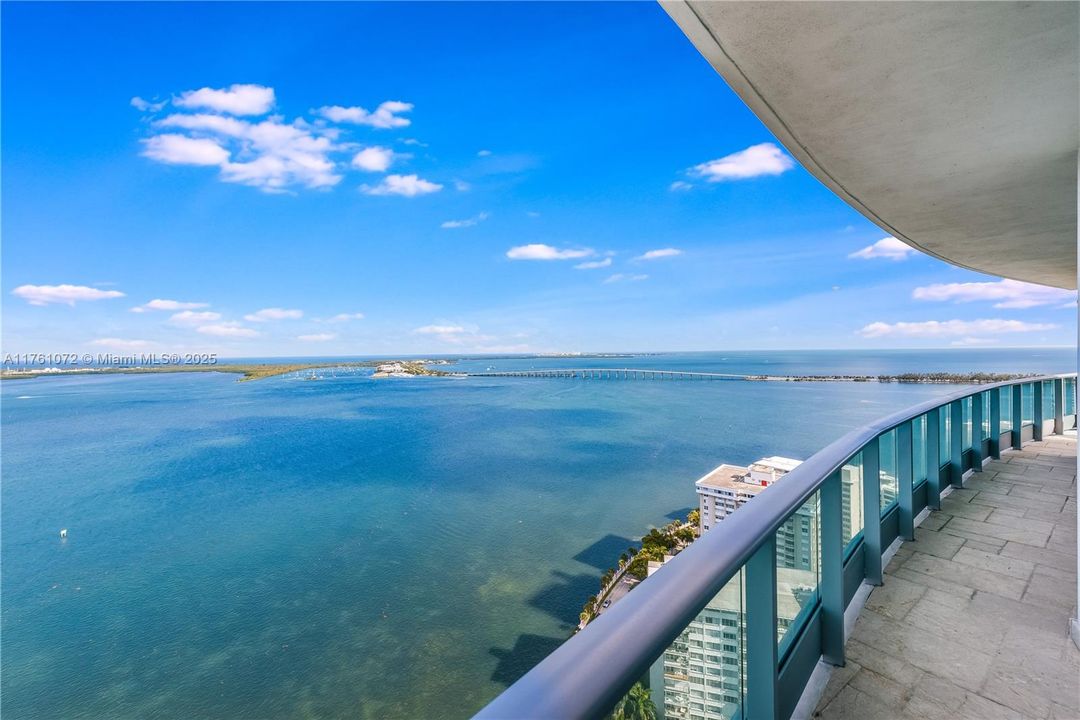 For Sale: $4,000,000 (4 beds, 4 baths, 3415 Square Feet)