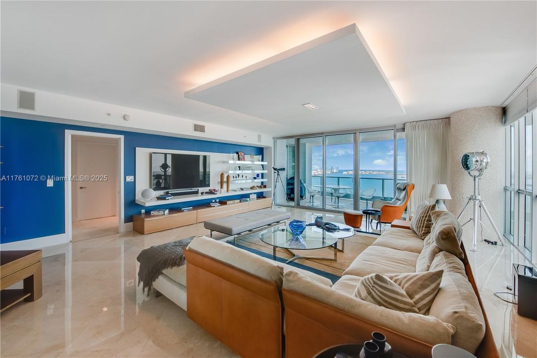 For Sale: $4,000,000 (4 beds, 4 baths, 3415 Square Feet)