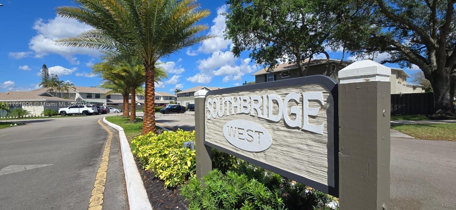 Vendido Recientemente: $395,000 (2 camas, 2 baños, 1224 Pies cuadrados)