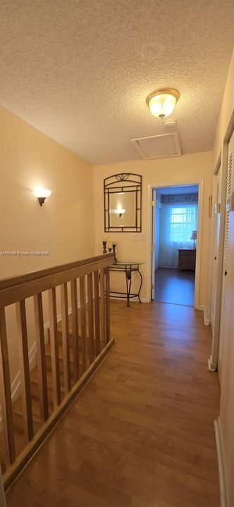 Vendido Recientemente: $395,000 (2 camas, 2 baños, 1224 Pies cuadrados)