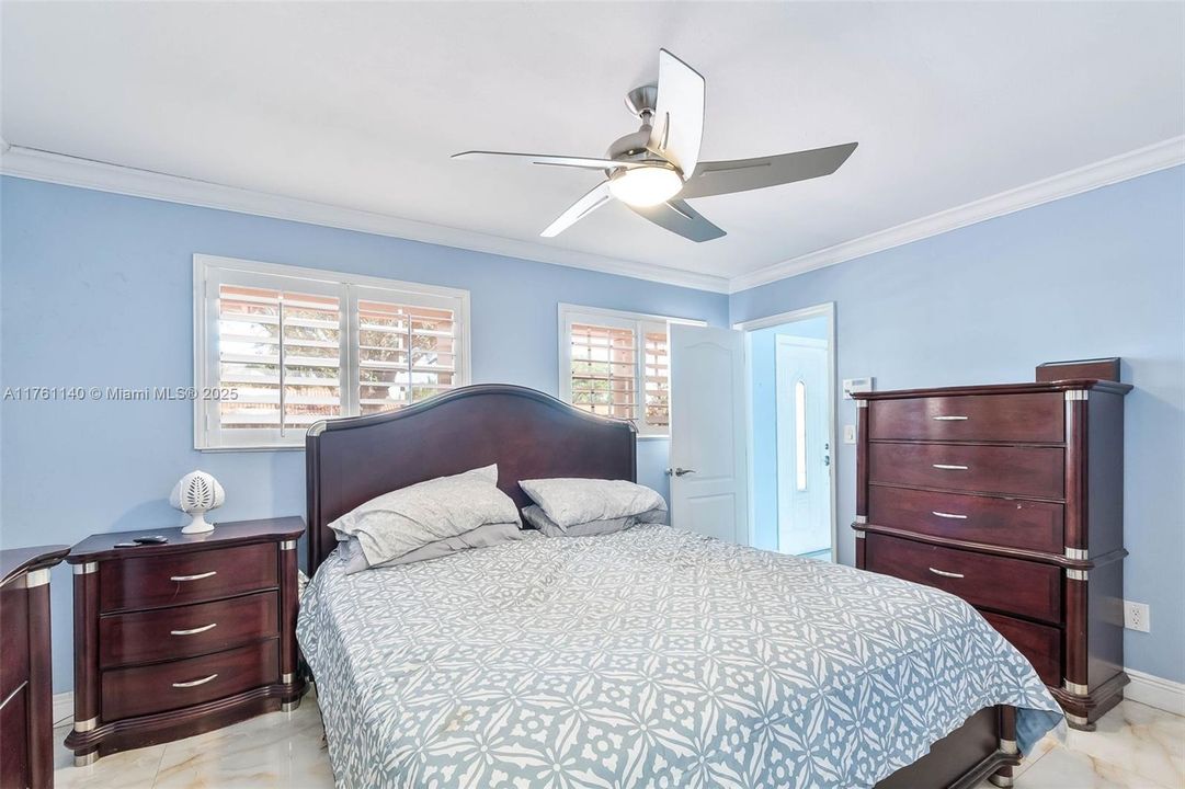 Vendido Recientemente: $774,999 (4 camas, 2 baños, 1485 Pies cuadrados)