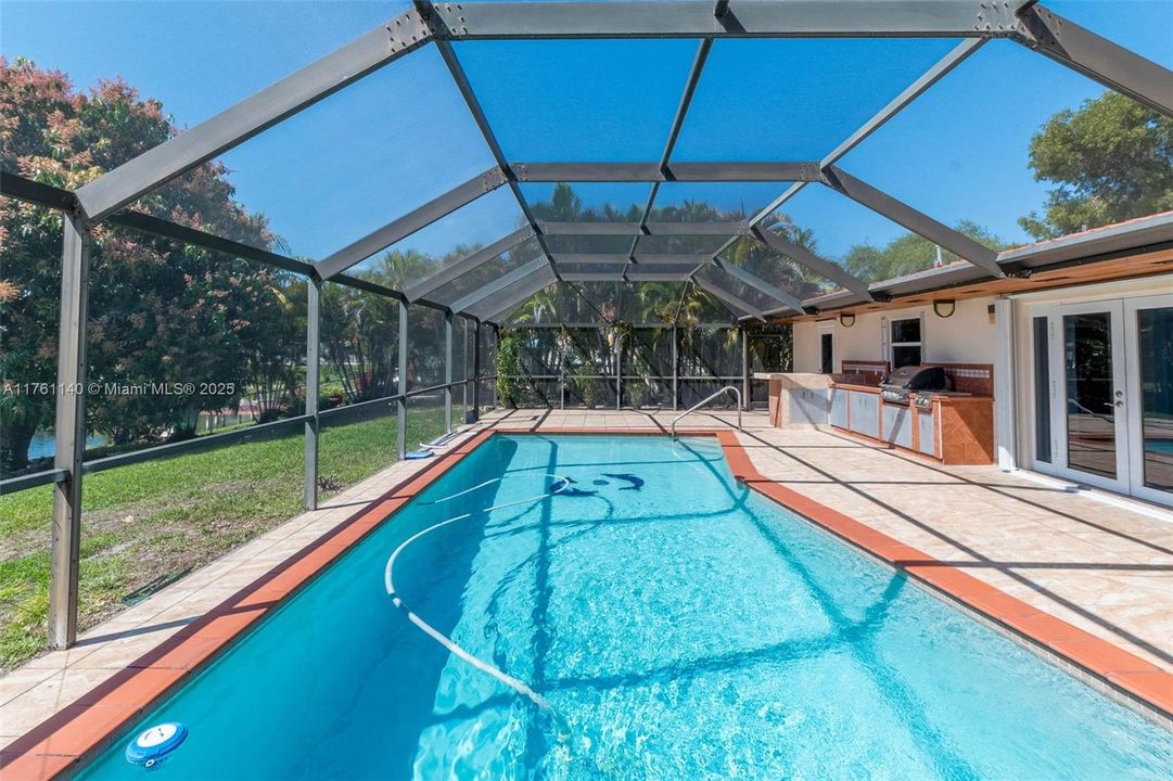 Vendido Recientemente: $774,999 (4 camas, 2 baños, 1485 Pies cuadrados)