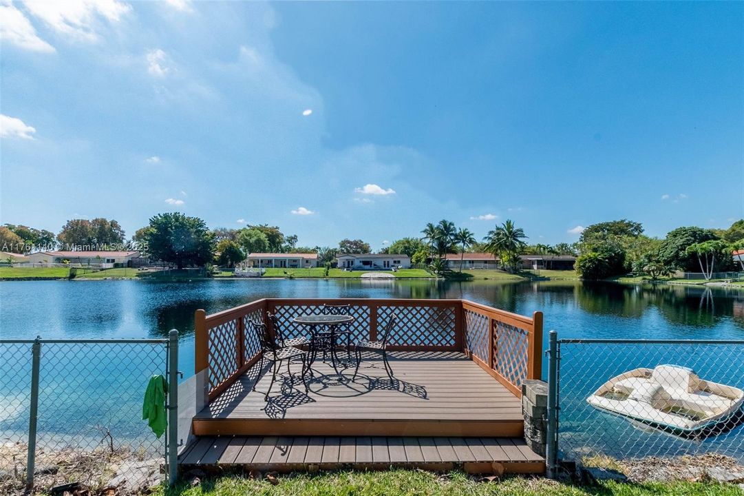 Vendido Recientemente: $774,999 (4 camas, 2 baños, 1485 Pies cuadrados)