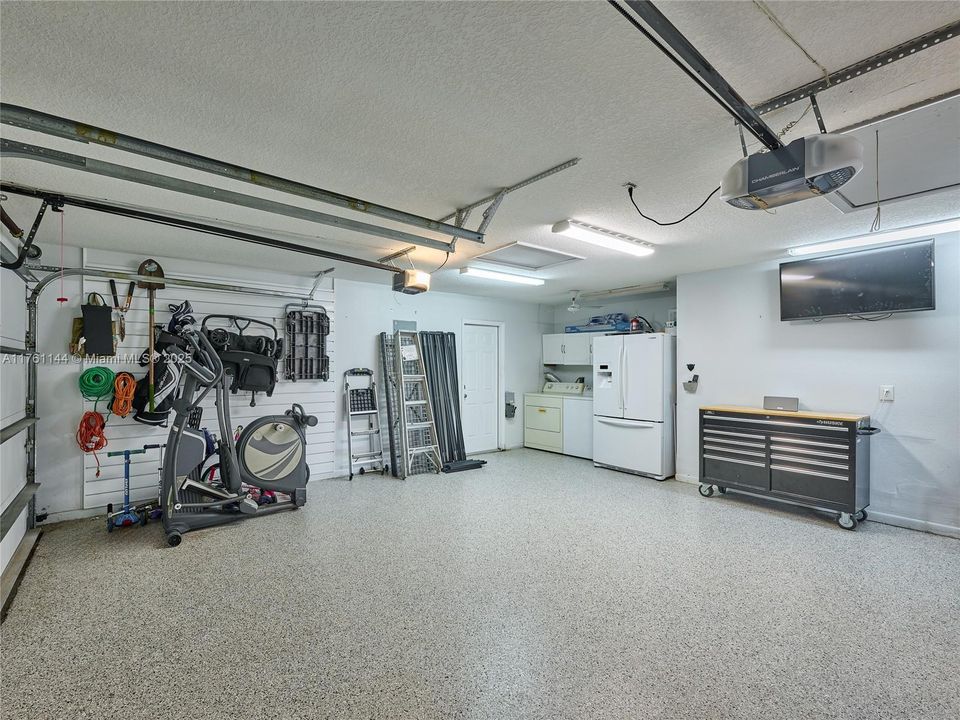 最近售出: $489,000 (3 贝兹, 2 浴室, 1416 平方英尺)