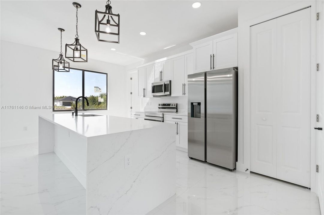 Vendido Recientemente: $339,990 (3 camas, 2 baños, 0 Pies cuadrados)