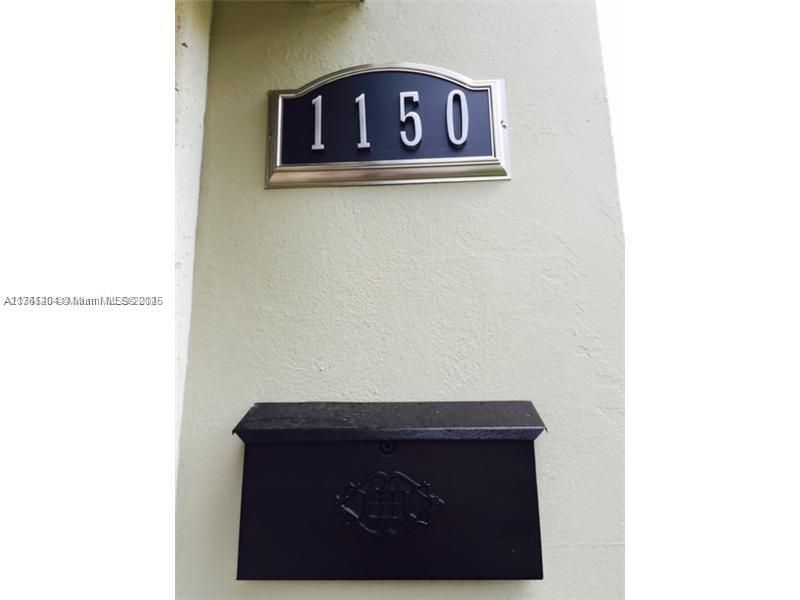 Recently Sold: $389,000 (2 beds, 1 baths, 1028 Square Feet)