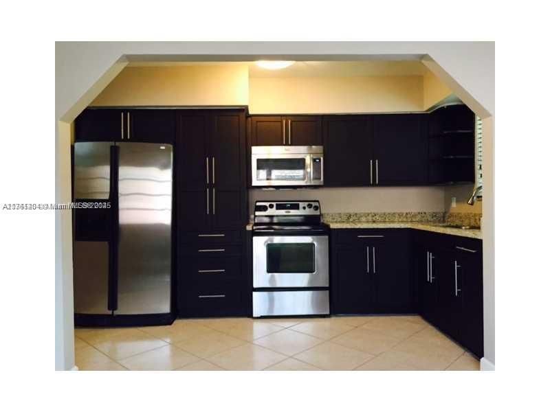 Recently Sold: $389,000 (2 beds, 1 baths, 1028 Square Feet)