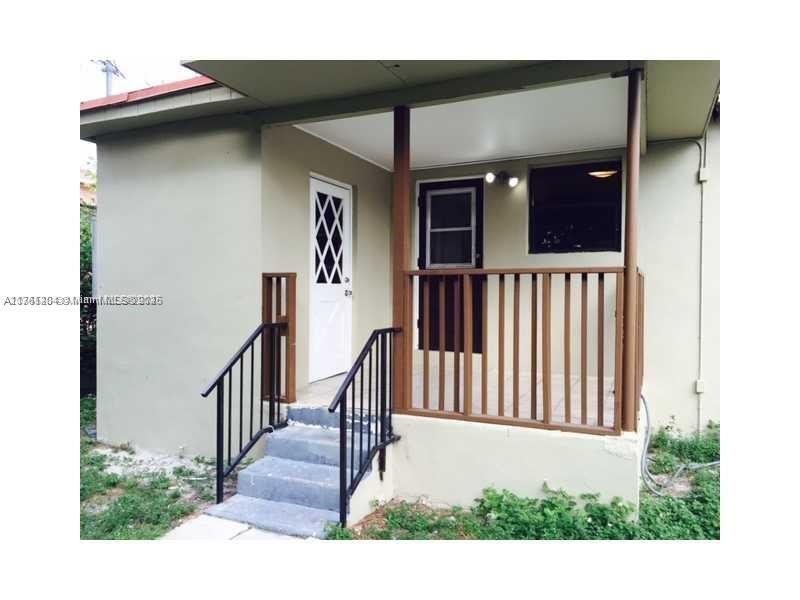 Recently Sold: $389,000 (2 beds, 1 baths, 1028 Square Feet)