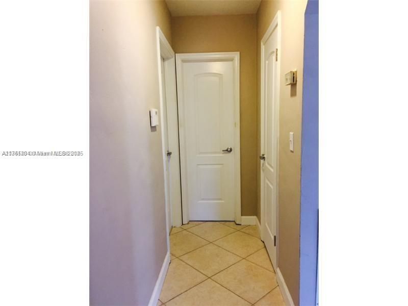 Recently Sold: $389,000 (2 beds, 1 baths, 1028 Square Feet)