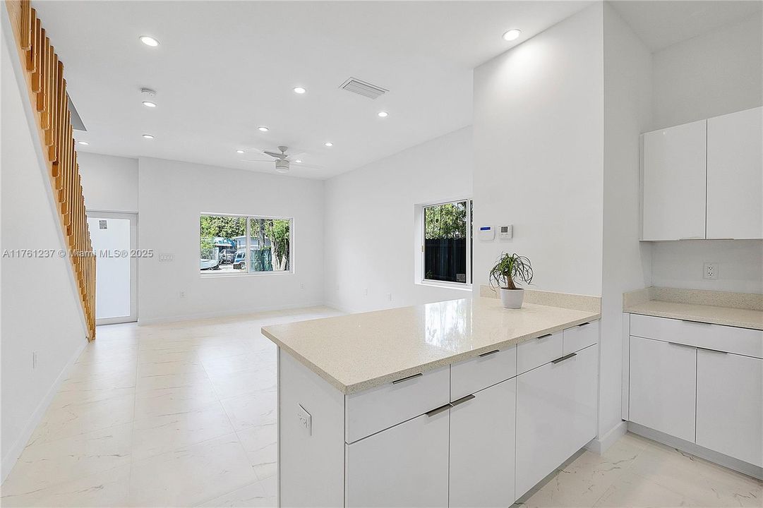 For Sale: $1,290,000 (0 beds, 0 baths, 2500 Square Feet)