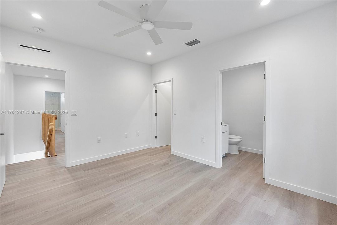 For Sale: $1,290,000 (0 beds, 0 baths, 2500 Square Feet)