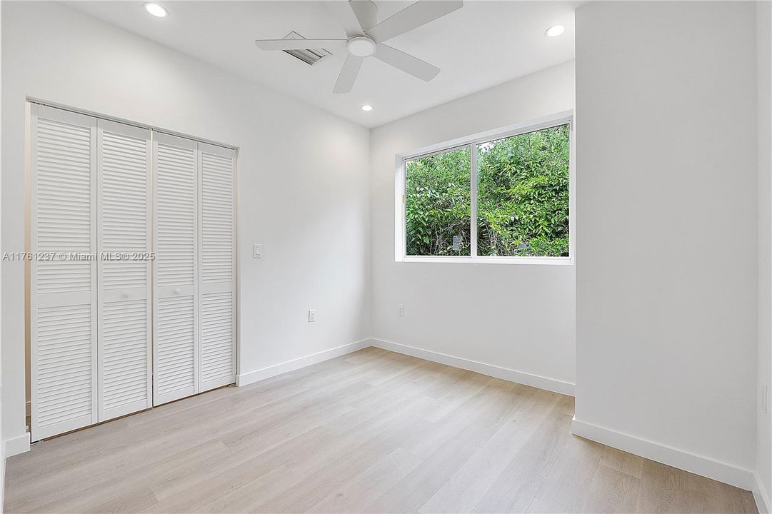 For Sale: $1,290,000 (0 beds, 0 baths, 2500 Square Feet)