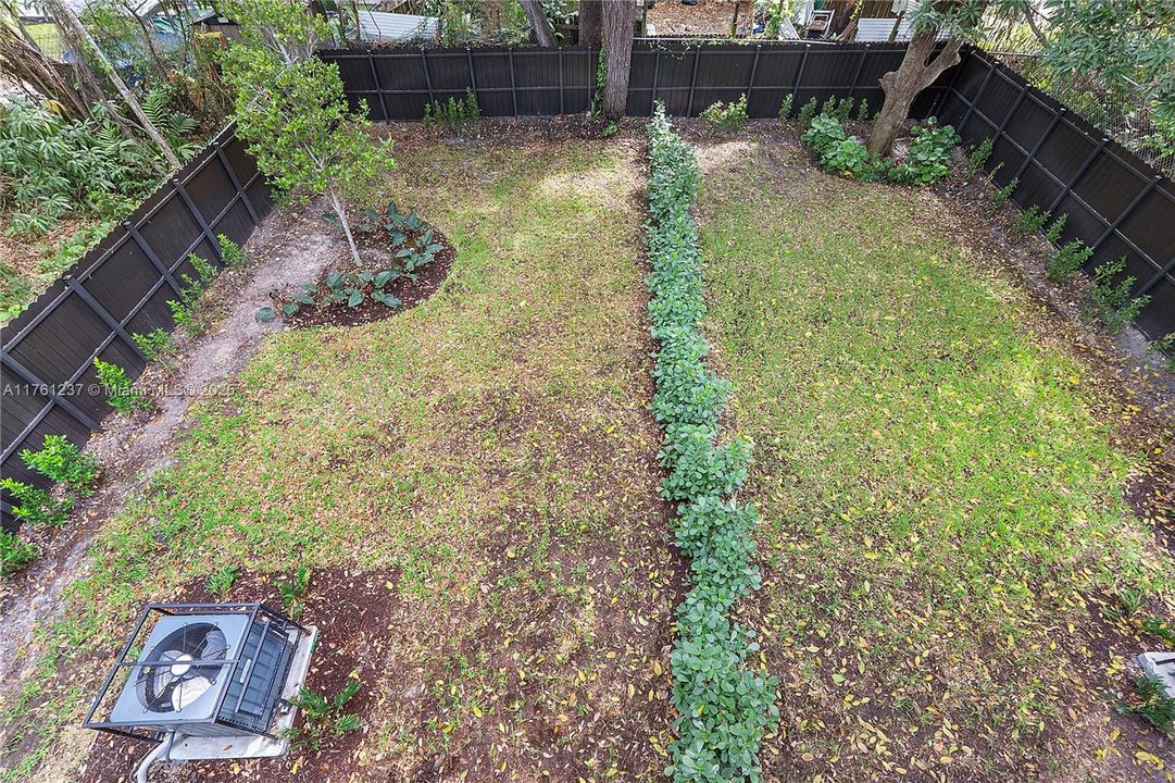 For Sale: $1,290,000 (0 beds, 0 baths, 2500 Square Feet)