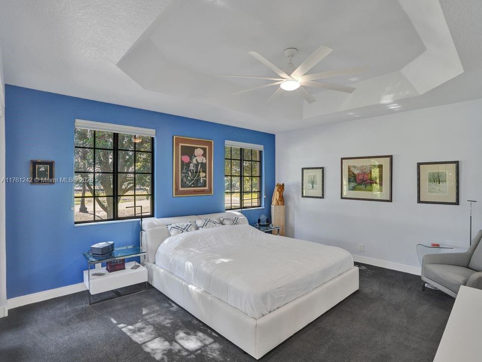 Recently Sold: $882,000 (3 beds, 2 baths, 2290 Square Feet)