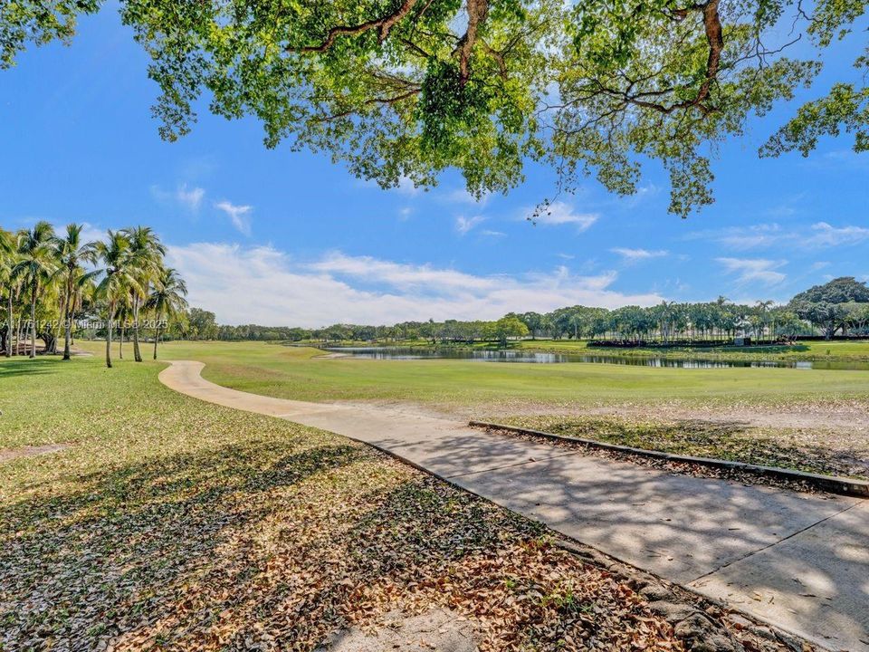 Recently Sold: $882,000 (3 beds, 2 baths, 2290 Square Feet)