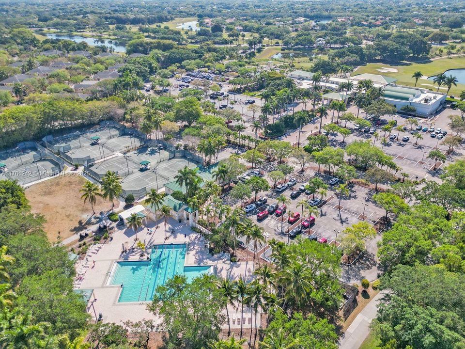 Recently Sold: $882,000 (3 beds, 2 baths, 2290 Square Feet)