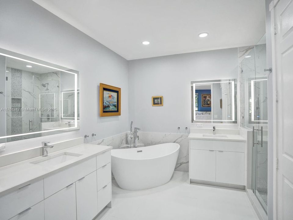 Recently Sold: $882,000 (3 beds, 2 baths, 2290 Square Feet)