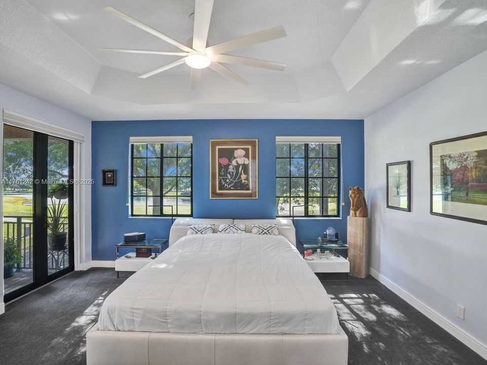 Recently Sold: $882,000 (3 beds, 2 baths, 2290 Square Feet)