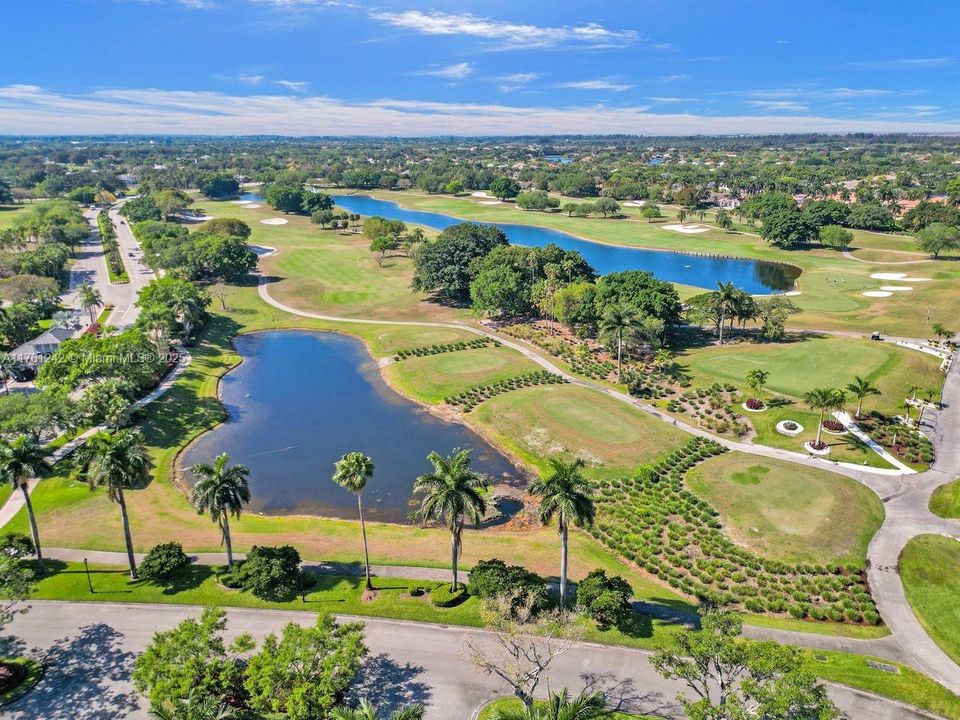 Recently Sold: $882,000 (3 beds, 2 baths, 2290 Square Feet)