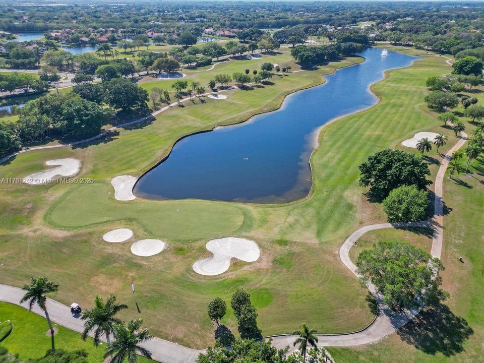 Recently Sold: $882,000 (3 beds, 2 baths, 2290 Square Feet)