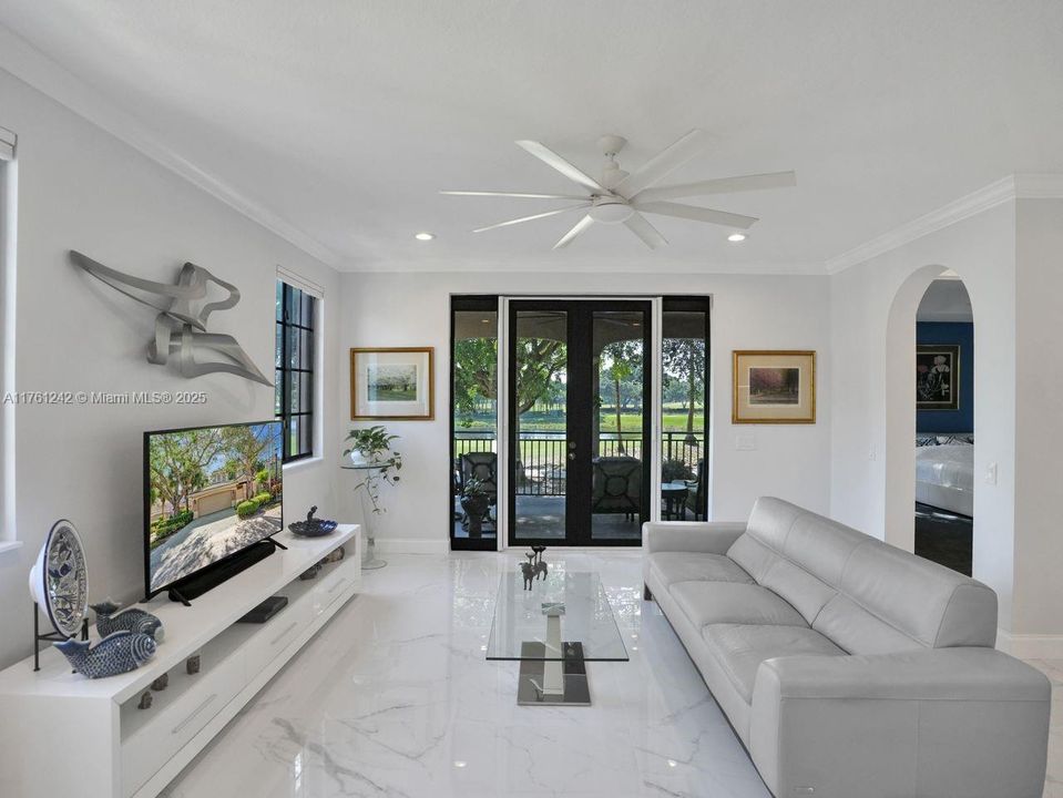 Recently Sold: $882,000 (3 beds, 2 baths, 2290 Square Feet)