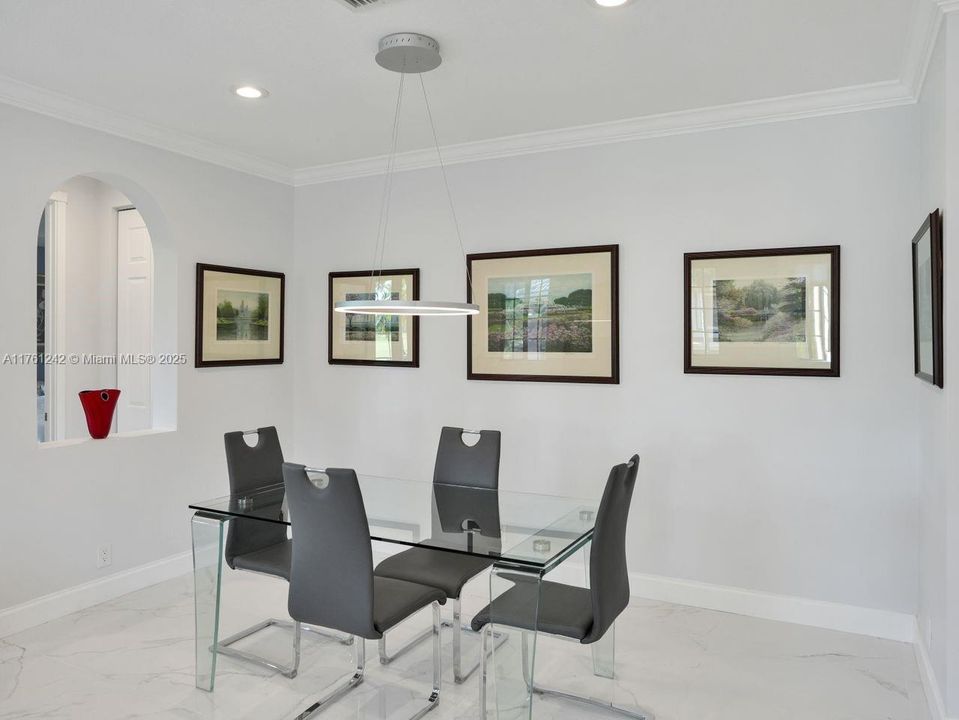 Recently Sold: $882,000 (3 beds, 2 baths, 2290 Square Feet)