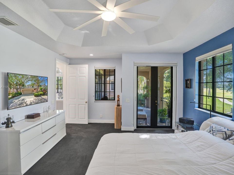 Recently Sold: $882,000 (3 beds, 2 baths, 2290 Square Feet)