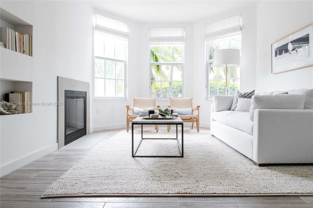 Vendido Recientemente: $1,775,000 (3 camas, 2 baños, 1700 Pies cuadrados)