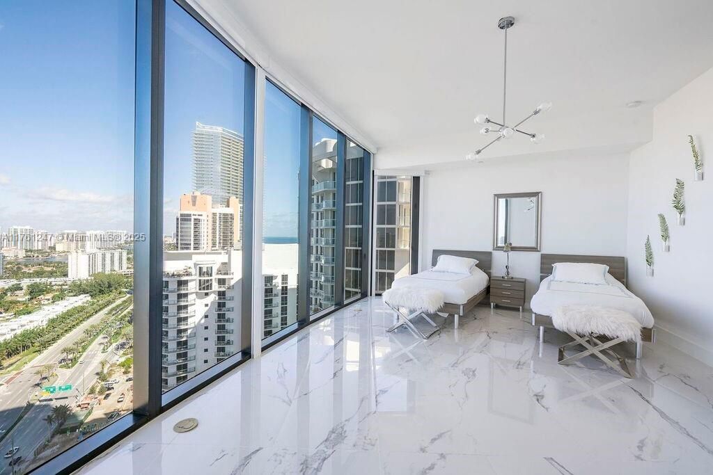 Недавно арендовано: $21,000 (3 спален, 4 ванн, 3171 Квадратных фут)