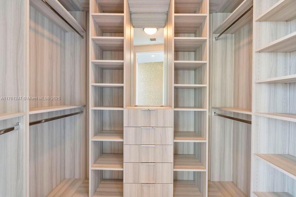 Недавно арендовано: $21,000 (3 спален, 4 ванн, 3171 Квадратных фут)