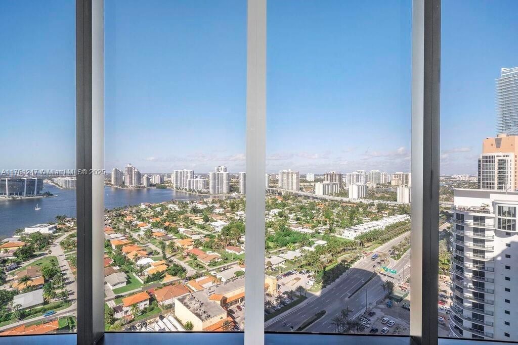 Недавно арендовано: $21,000 (3 спален, 4 ванн, 3171 Квадратных фут)