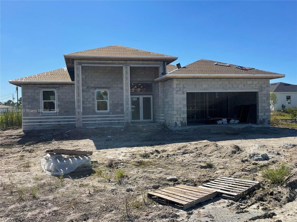 For Sale: $435,000 (3 beds, 2 baths, 1820 Square Feet)