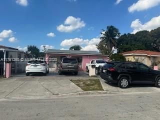 待售: $850,000 (5 贝兹, 3 浴室, 2608 平方英尺)