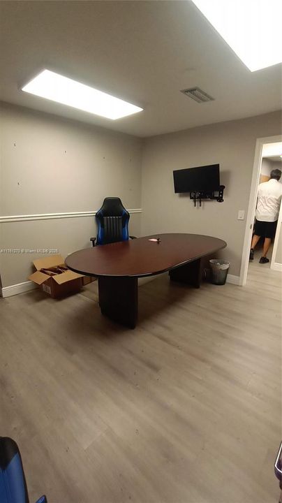 В аренду: $5,800 (0 спален, 0 ванн, 0 Квадратных фут)