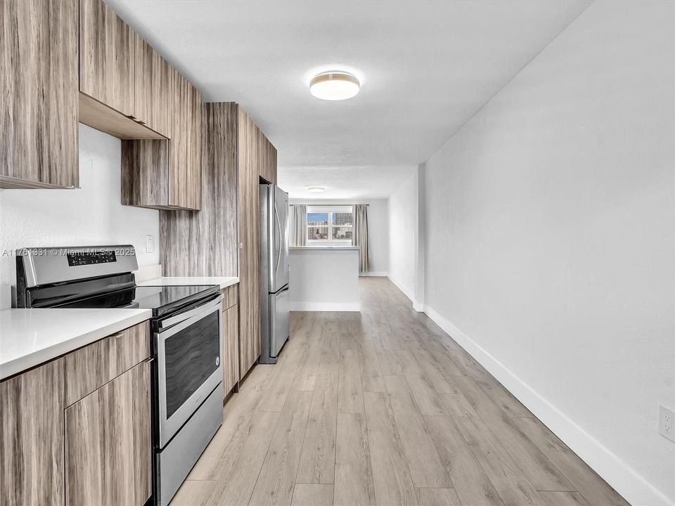 最近售出: $225,000 (0 贝兹, 1 浴室, 540 平方英尺)