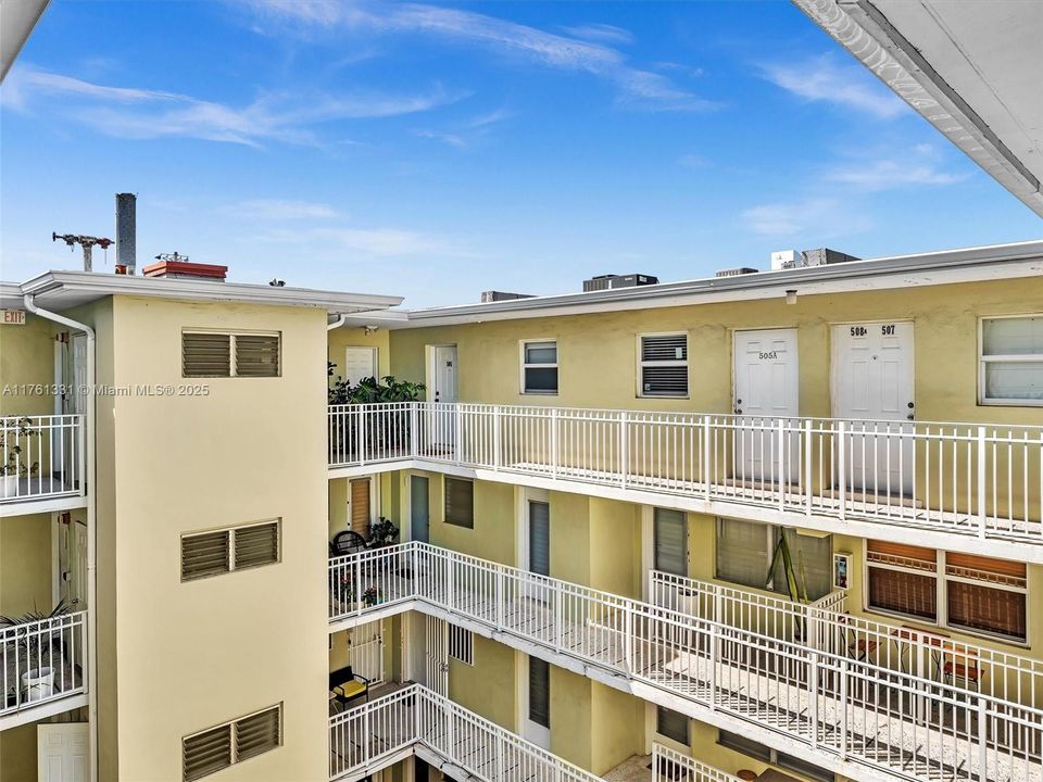 最近售出: $225,000 (0 贝兹, 1 浴室, 540 平方英尺)