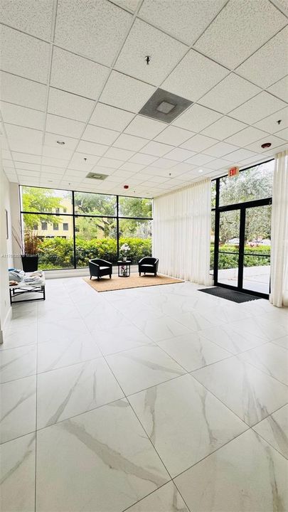 最近售出: $430,000 (2 贝兹, 2 浴室, 960 平方英尺)