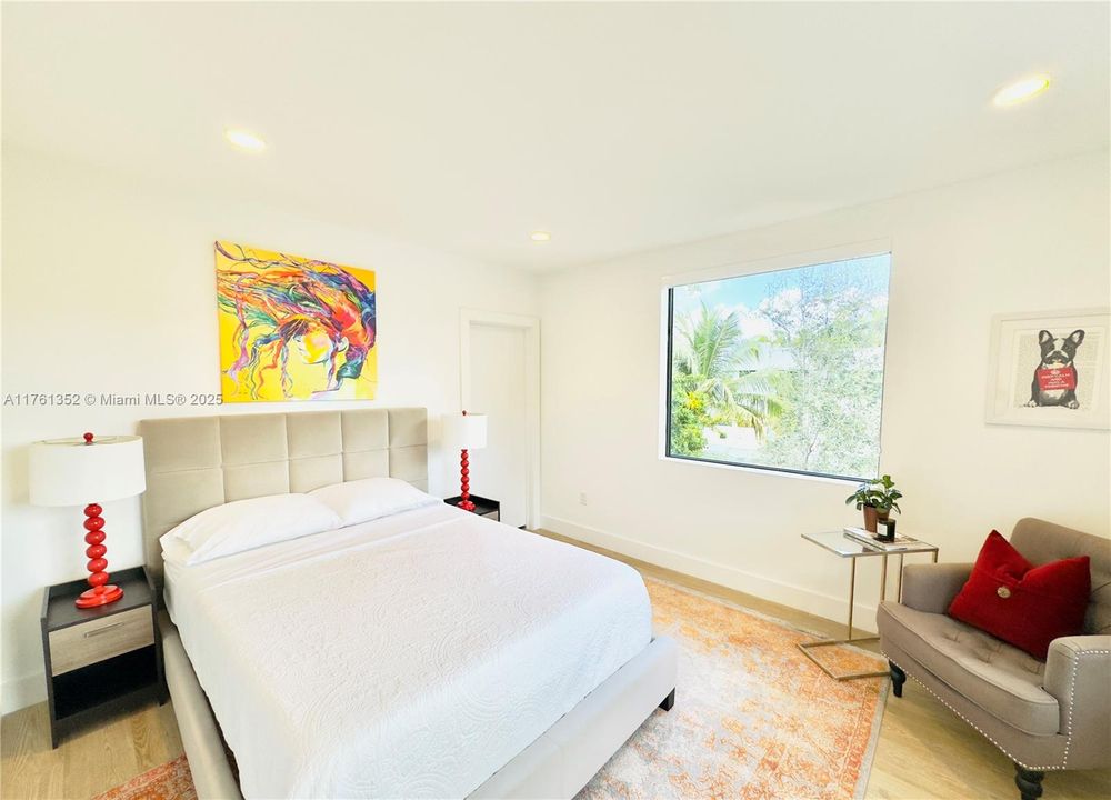 最近租的: $26,500 (4 贝兹, 4 浴室, 3089 平方英尺)