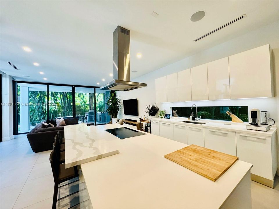 最近租的: $26,500 (4 贝兹, 4 浴室, 3089 平方英尺)