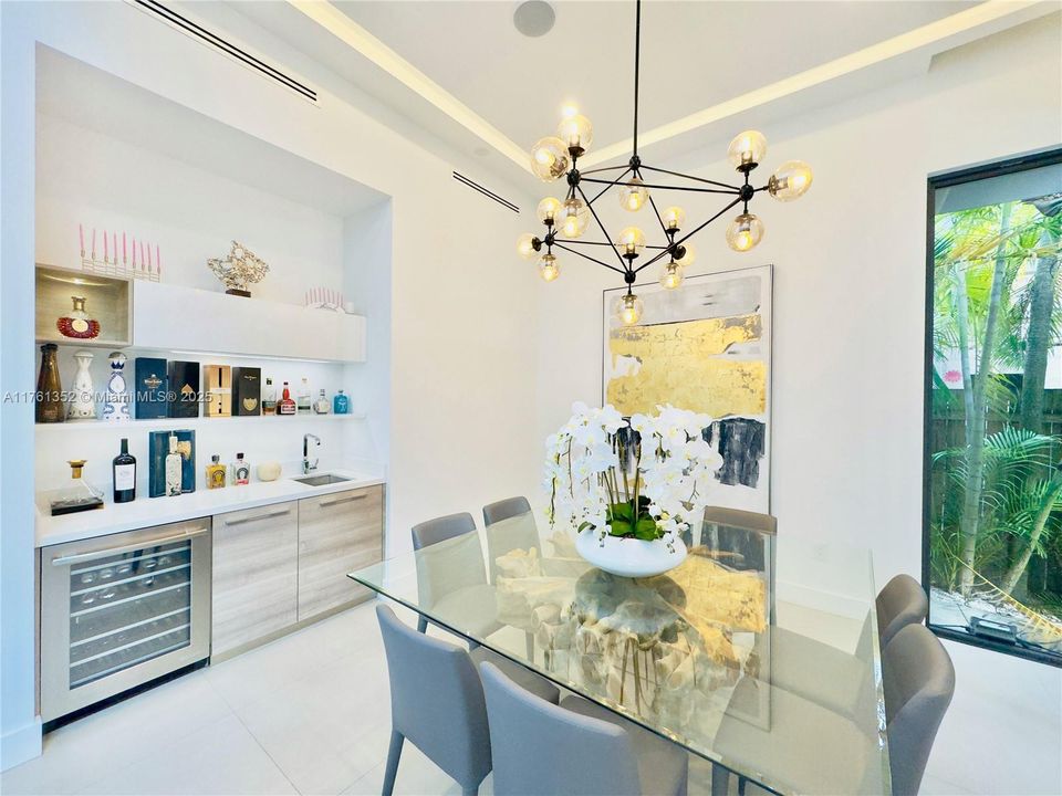 最近租的: $26,500 (4 贝兹, 4 浴室, 3089 平方英尺)