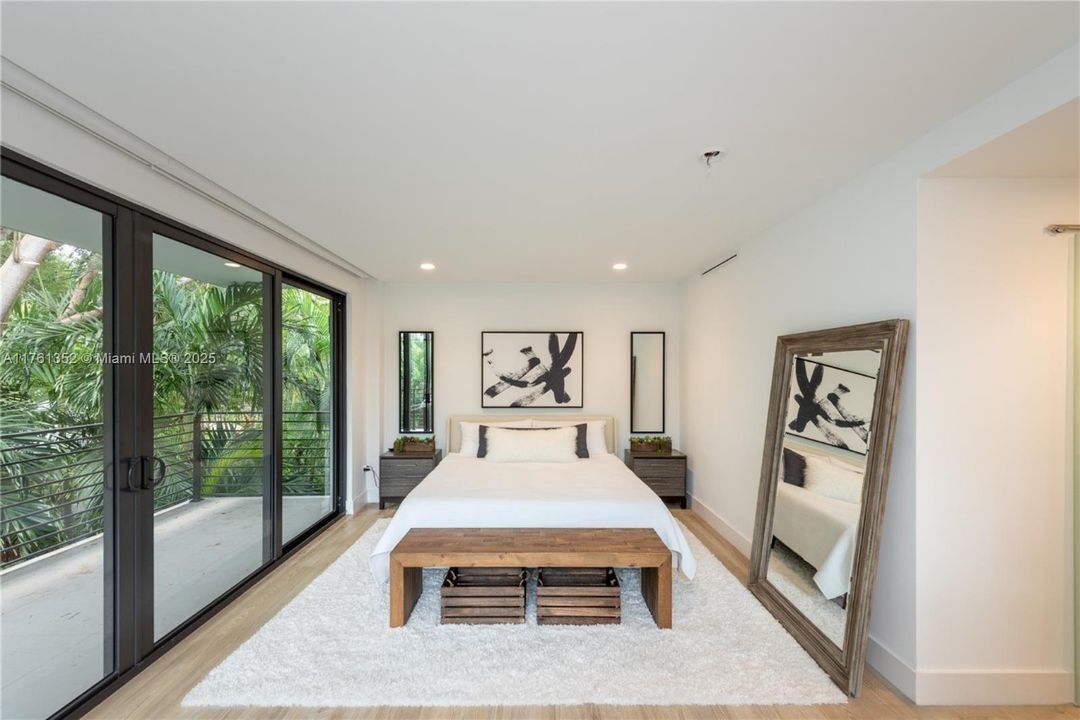 最近租的: $26,500 (4 贝兹, 4 浴室, 3089 平方英尺)