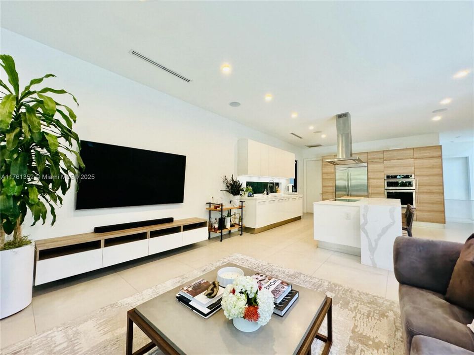 最近租的: $26,500 (4 贝兹, 4 浴室, 3089 平方英尺)