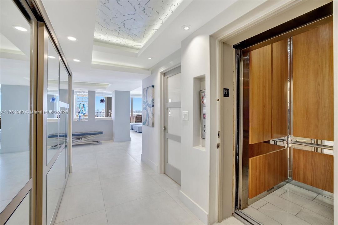 На продажу: $2,360,000 (3 спален, 3 ванн, 0 Квадратных фут)