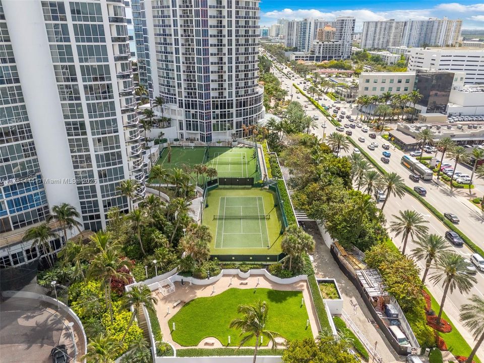 Vendido Recientemente: $1,325,000 (2 camas, 2 baños, 1649 Pies cuadrados)