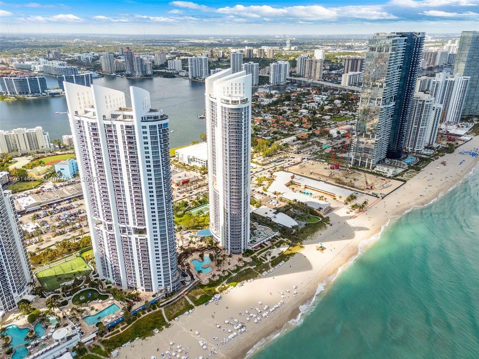 Vendido Recientemente: $1,325,000 (2 camas, 2 baños, 1649 Pies cuadrados)