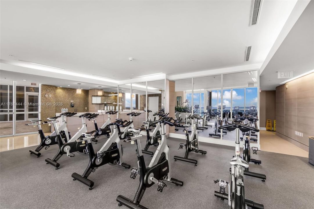 Vendido Recientemente: $1,325,000 (2 camas, 2 baños, 1649 Pies cuadrados)