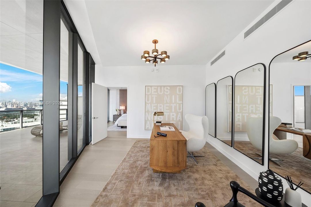 For Sale: $10,370,000 (3 beds, 3 baths, 3972 Square Feet)