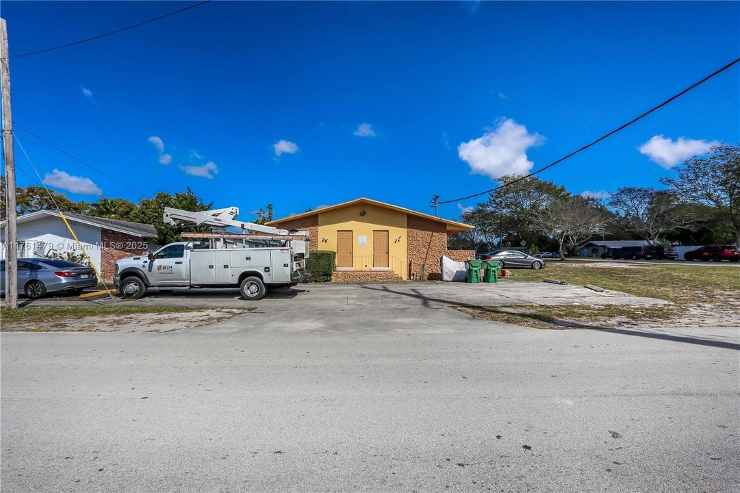 Recently Sold: $700,000 (0 beds, 0 baths, 3336 Square Feet)